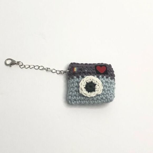 crochet mini instagram icon keychain accessory blue gray 1.5 inches camera - Picture 2 of 5